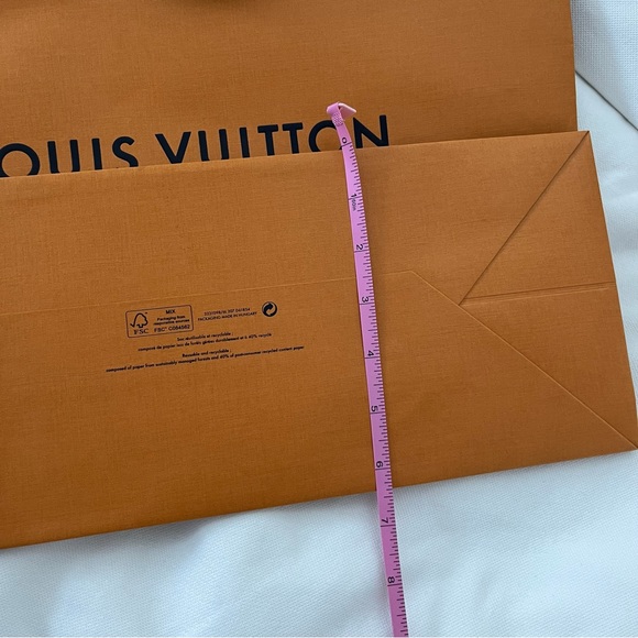 Authentic Louis Vuitton large orange paper bag - Picture 6 of 8